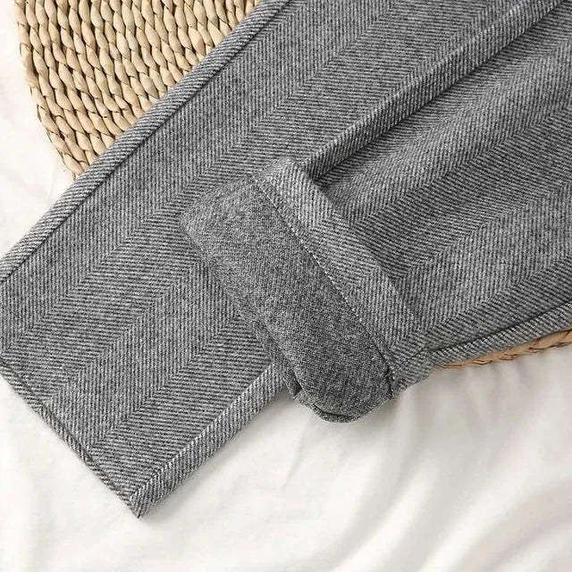 L'Héritage – Pantalon Tailleur Texturé Motif Chevrons