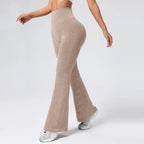 Le Relax Chic – Pantalon Flare en Maille Côtelée