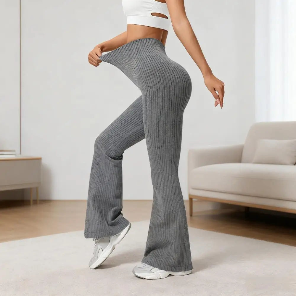 Le Relax Chic – Pantalon Flare en Maille Côtelée