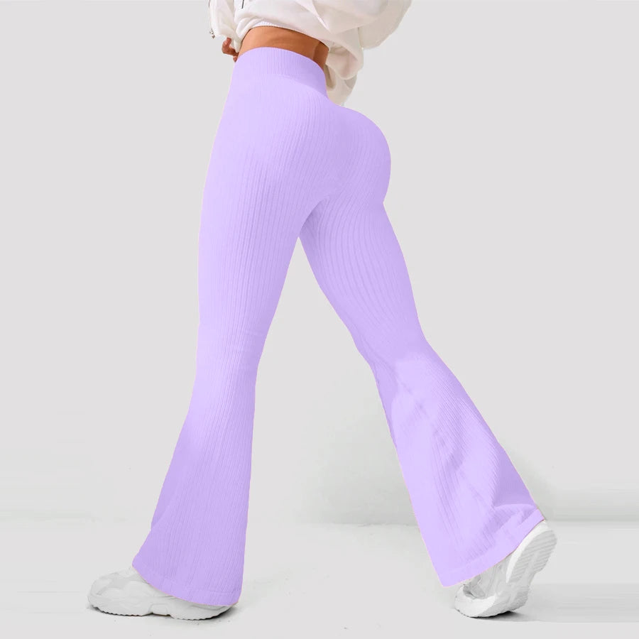 Le Relax Chic – Pantalon Flare en Maille Côtelée