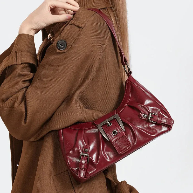 Petit Sac à Main Demi-Lune Souple Noir Brillant LUNAVIA PANTS